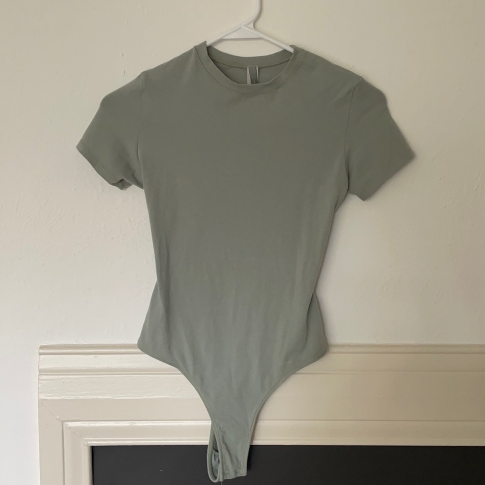 SKIMS Cotton Jersey T-Shirt Bodysuit-Color: Mineral